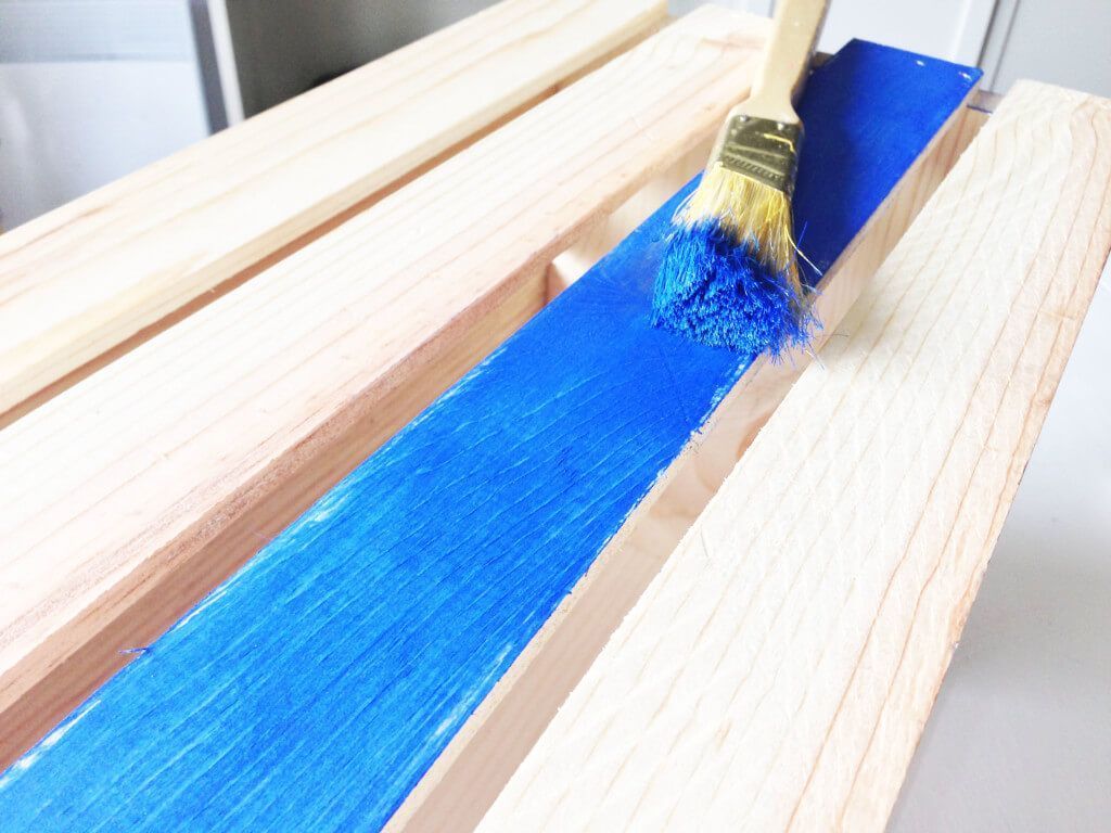 Краски для деревянных поверхностей